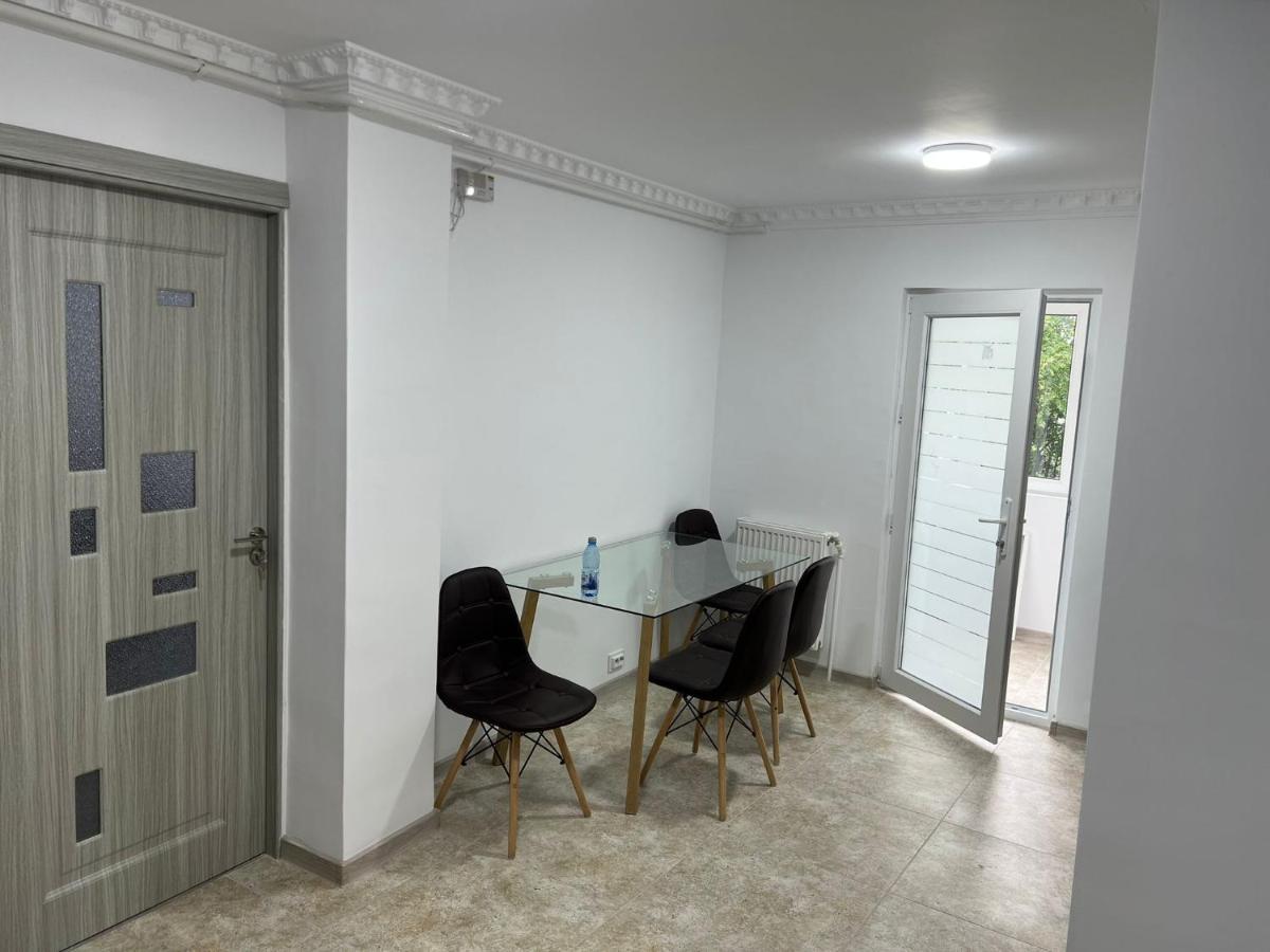 Eric Apartment Buzău Exterior photo